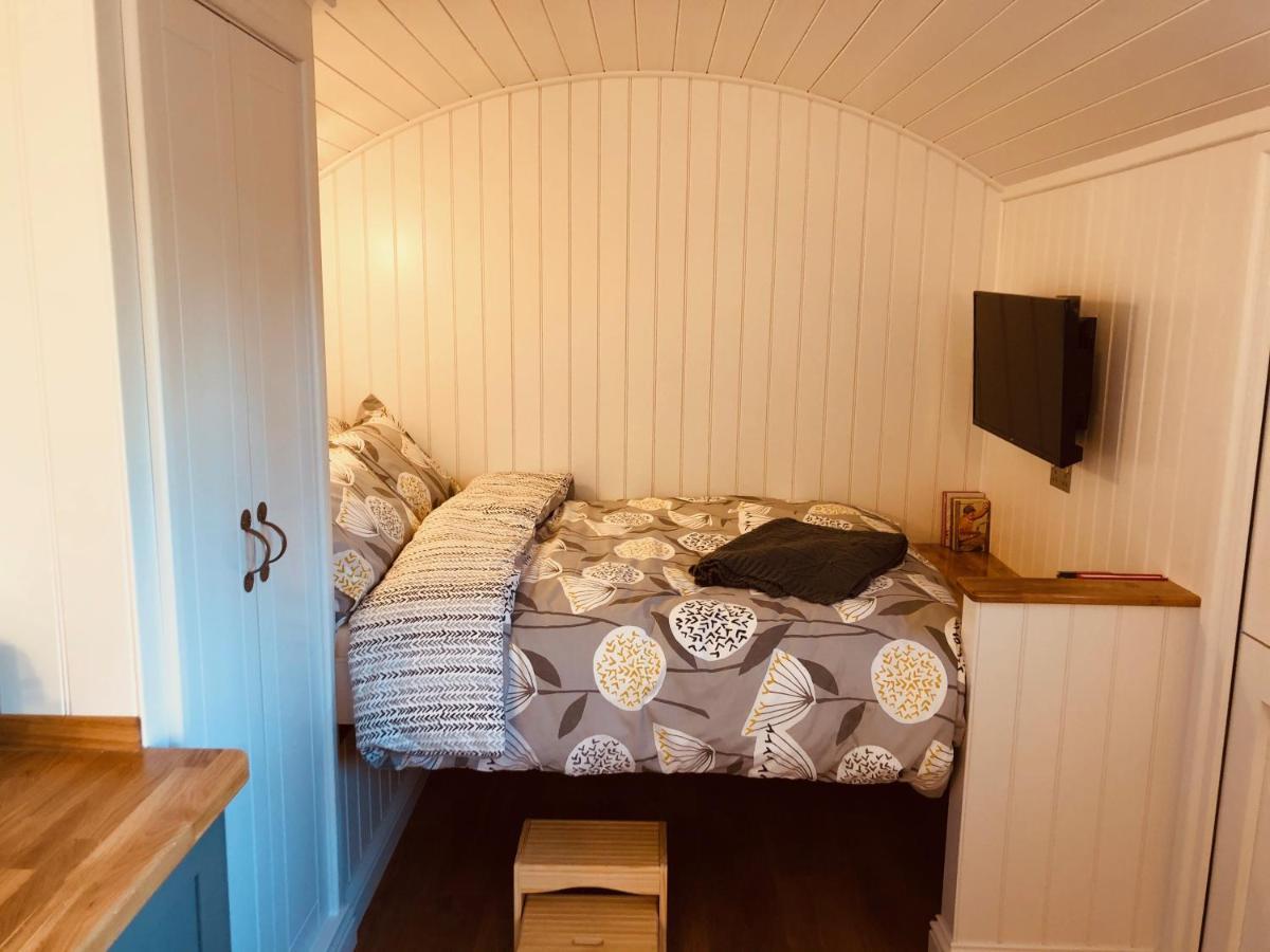 Somerleyton Meadows - The Hideaway Hut & Hot Tub Herringfleet Екстериор снимка